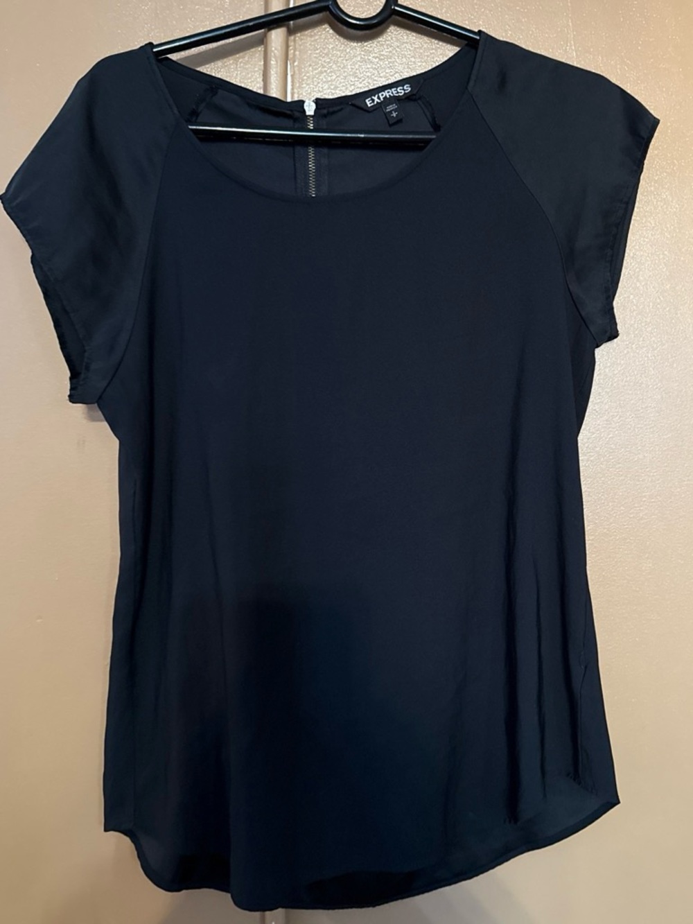 Express Black Short Sleeve Scoop Neck Blouse